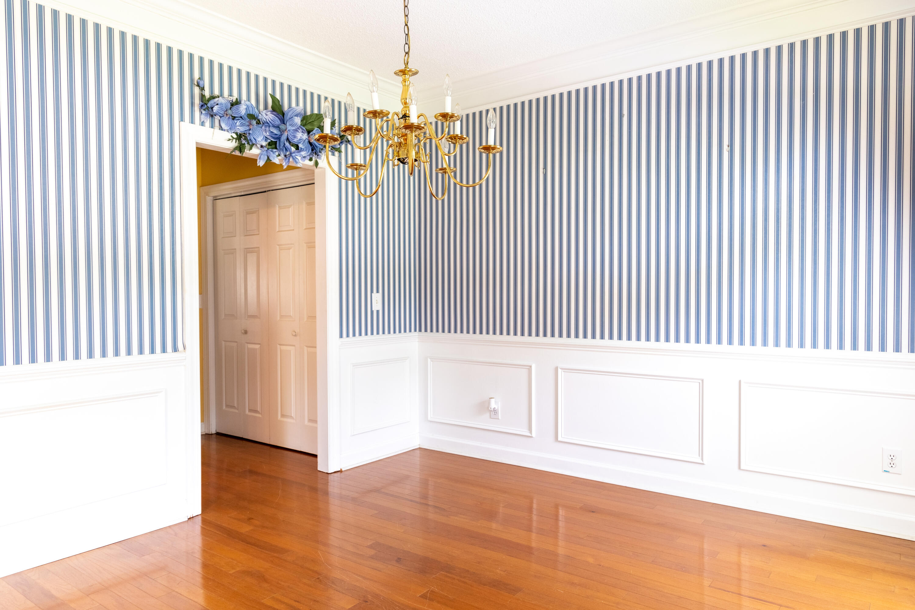 1726 Fox Ridge Court Charleston, SC 29414 - Photo 16 of 41 Formal Dining