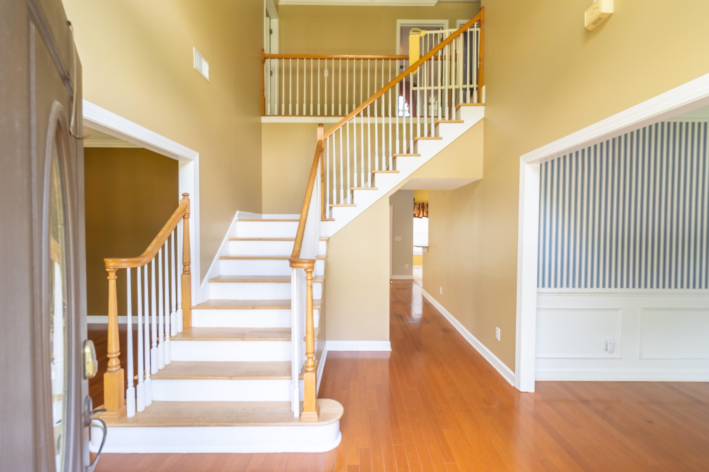 1726 Fox Ridge Court Charleston, SC 29414 - Photo 22 of 41 Foyer