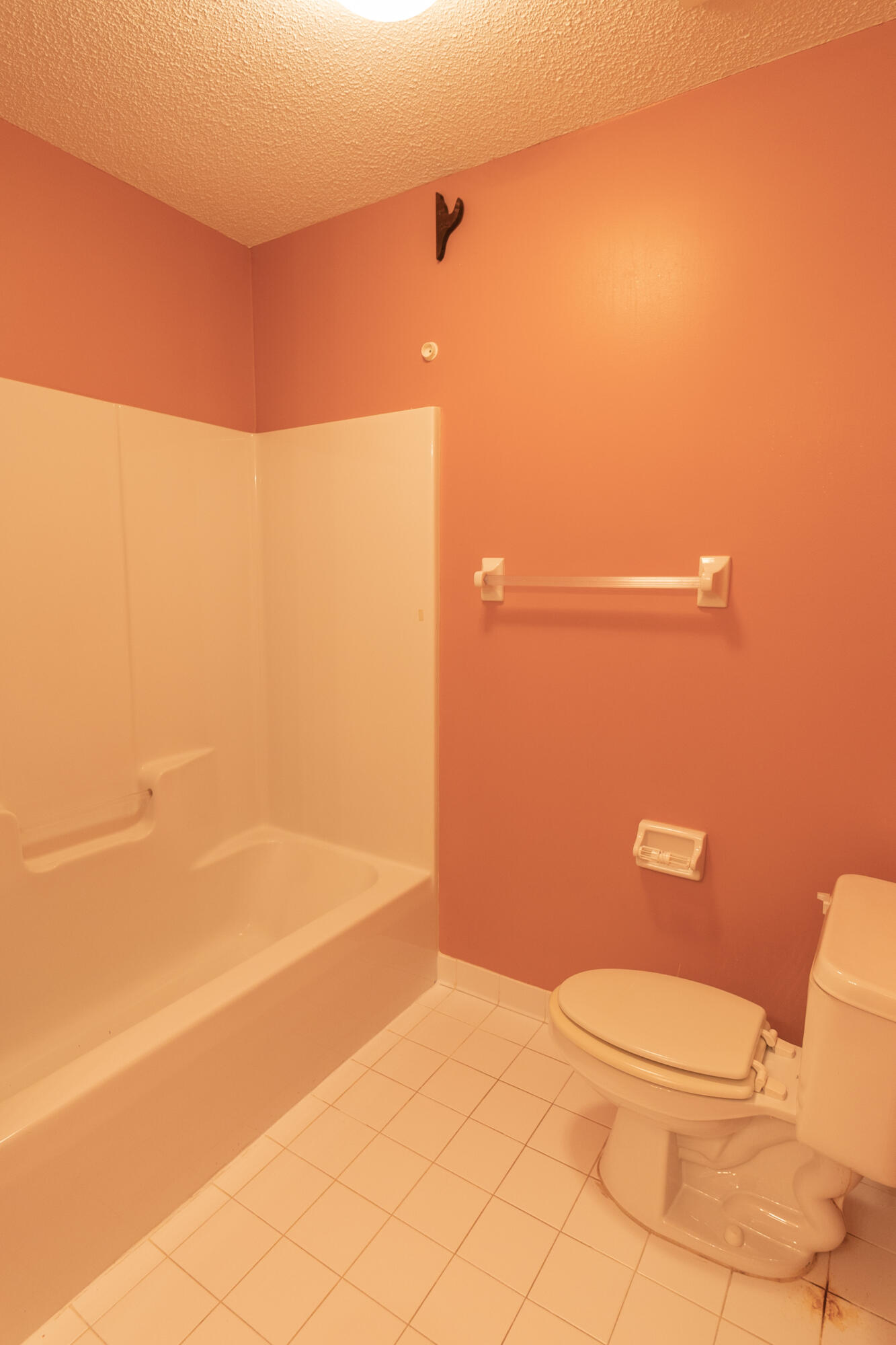 1726 Fox Ridge Court Charleston, SC 29414 - Photo 38 of 41 Upstairs Bathroom