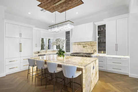 $3,850,000 | 340 East Royal Palm Road, Boca Raton, FL 33432