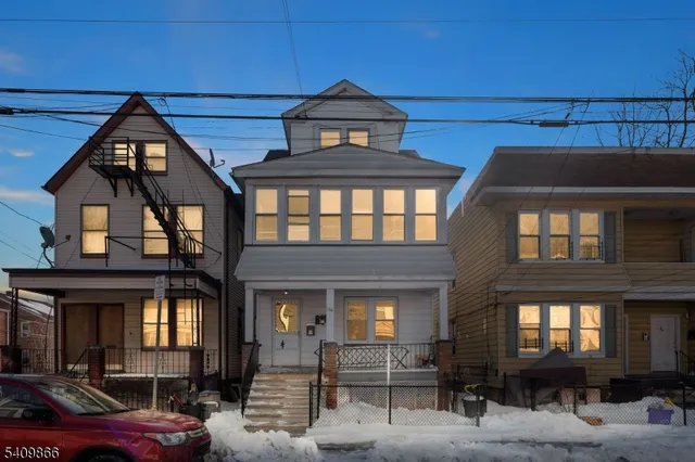 $630,000 | 134 Dewey Street, Newark, NJ 07112