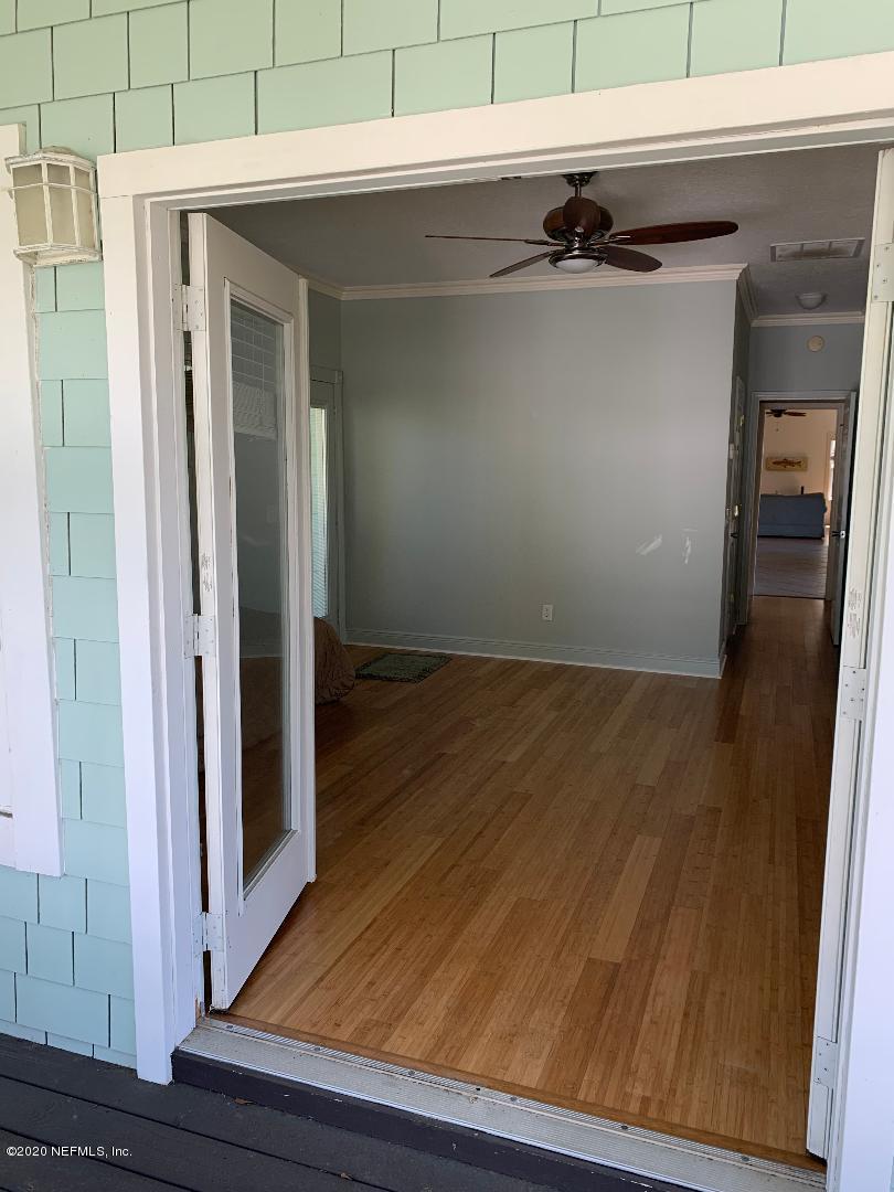 925 Seminole Road Atlantic Beach, FL 32233 - Photo 24 of 37 Hardwood floors