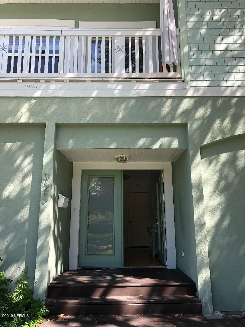 925 Seminole Road Atlantic Beach, FL 32233 - Photo 4 of 37 Double Door Entry