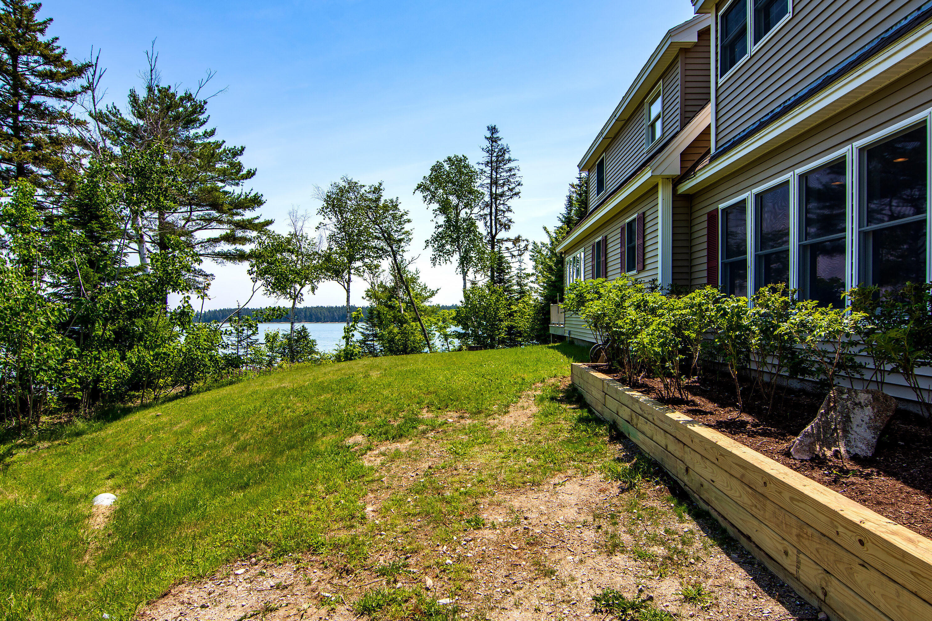 73 Joy Seas Road Gouldsboro, ME 04607 - Photo 9 of 42 73 JoySeas Road Gouldsboro ME-print-008-