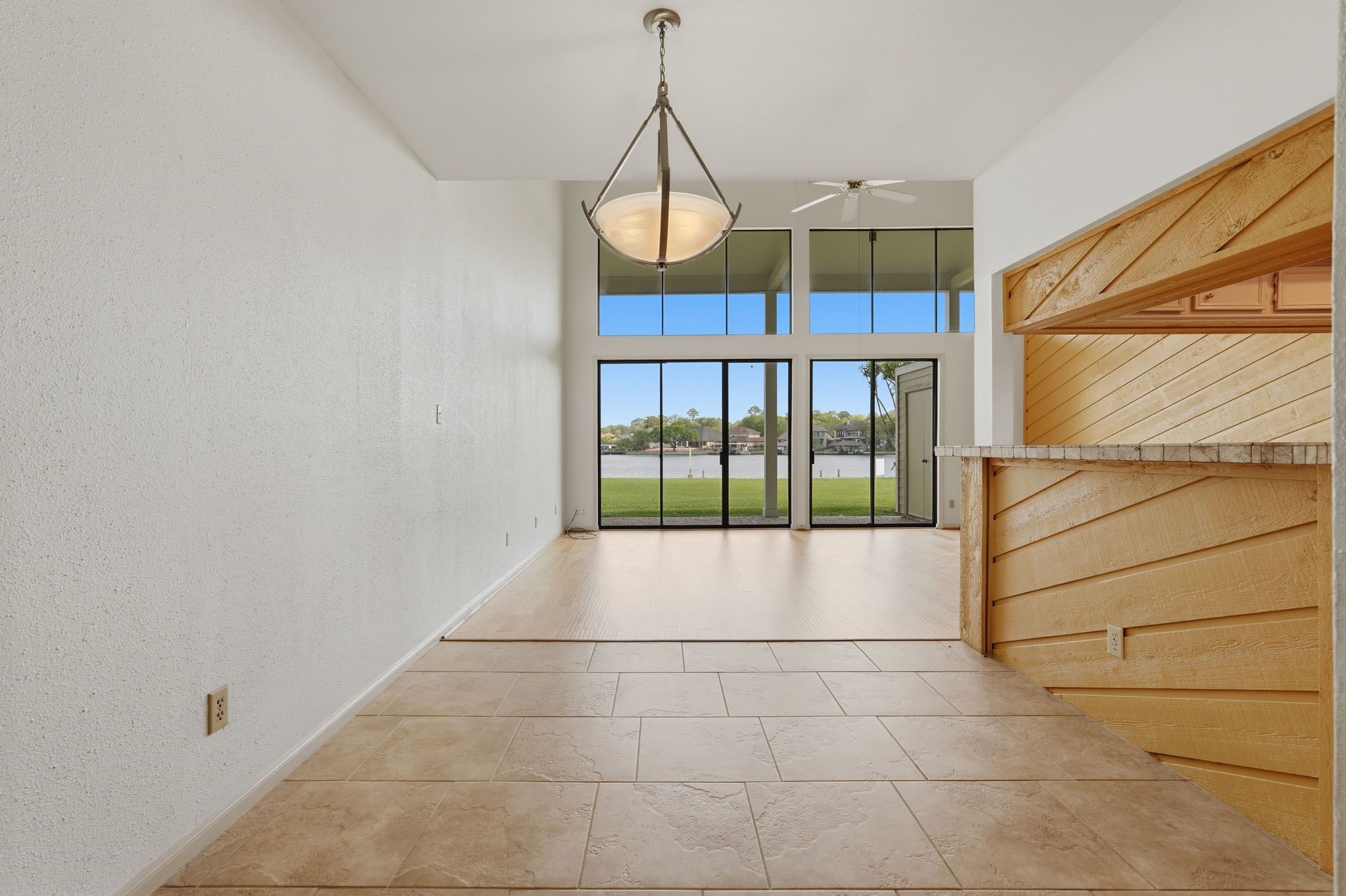 134 April Point Drive South Conroe, TX 77356 - Photo 3 of 50