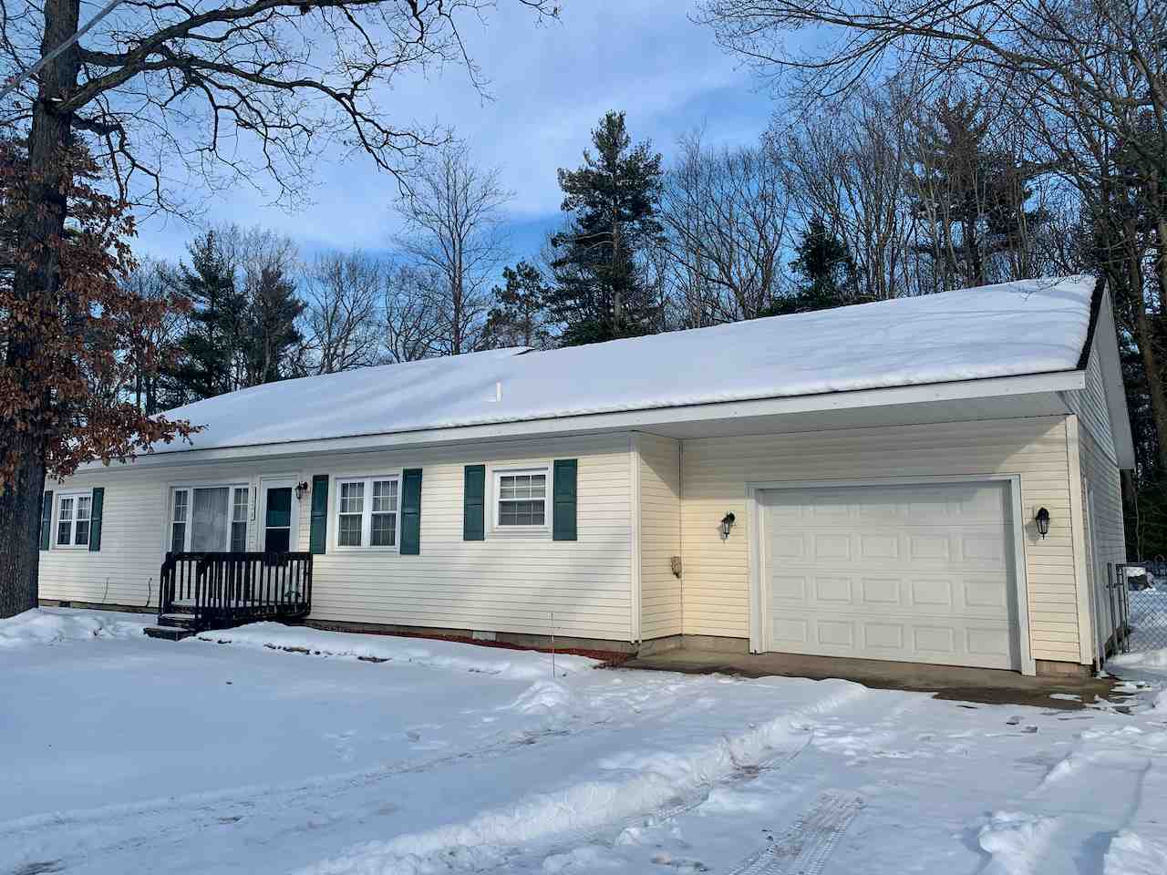 3224 Townline Road East Traverse City, MI 49686 - Photo 1 of 28 1884410.JPG
