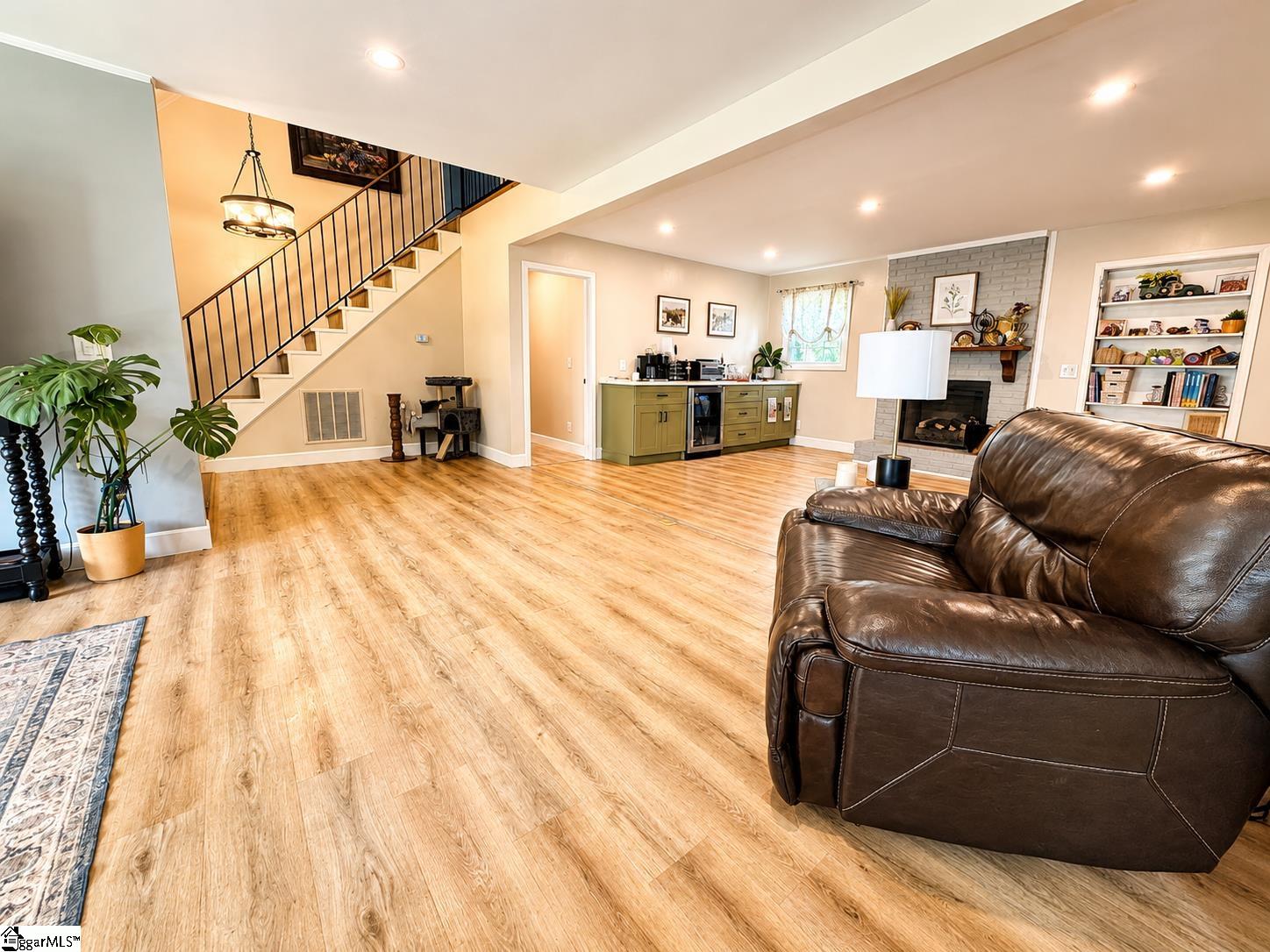 859 Cooper Bridge Road Fountain Inn, SC 29644 - Photo 7 of 50 Gallery Image 7