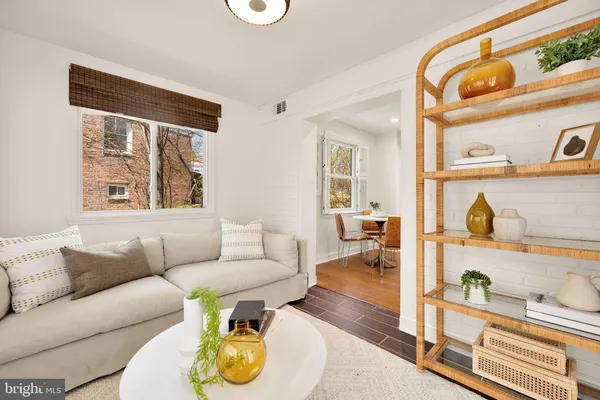 $799,000 | 407 Hinsdale Court, Silver Spring, MD 20901