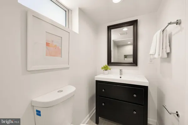 $799,000 | 407 Hinsdale Court, Silver Spring, MD 20901