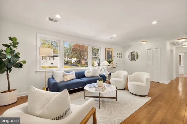 $799,000 | 407 Hinsdale Court, Silver Spring, MD 20901