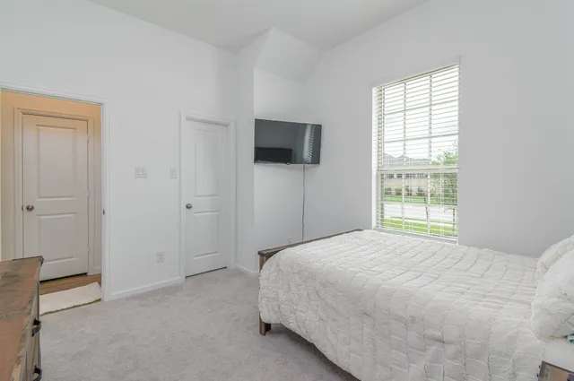 $2,300 | 18931 Eliza Crk Lane, New Caney, TX 77357