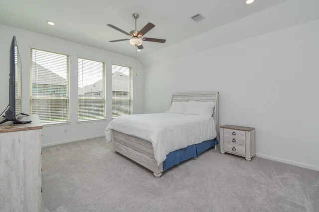 $2,300 | 18931 Eliza Crk Lane, New Caney, TX 77357