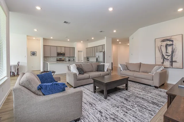 $2,300 | 18931 Eliza Crk Lane, New Caney, TX 77357