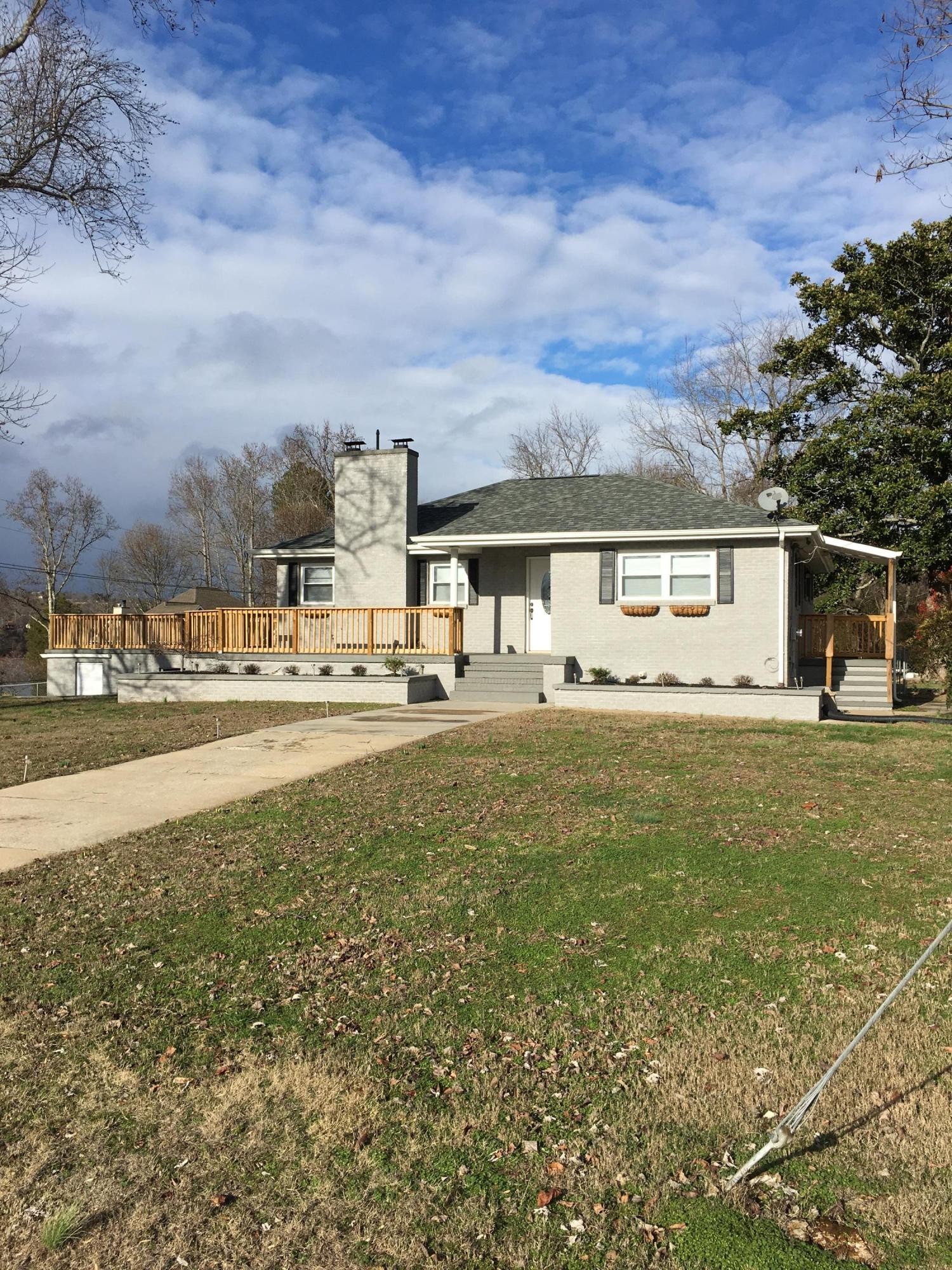 304 Brahman Road Kingston, TN 37763 - Photo 2 of 28 Gallery Image 2