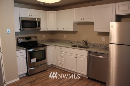 4308 Northeast Sunset Boulevard, Unit J5 Renton, WA 98059 - Photo 1 of 21 Gallery Image 1