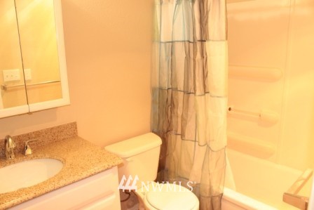 4308 Northeast Sunset Boulevard, Unit J5 Renton, WA 98059 - Photo 12 of 21 Gallery Image 12