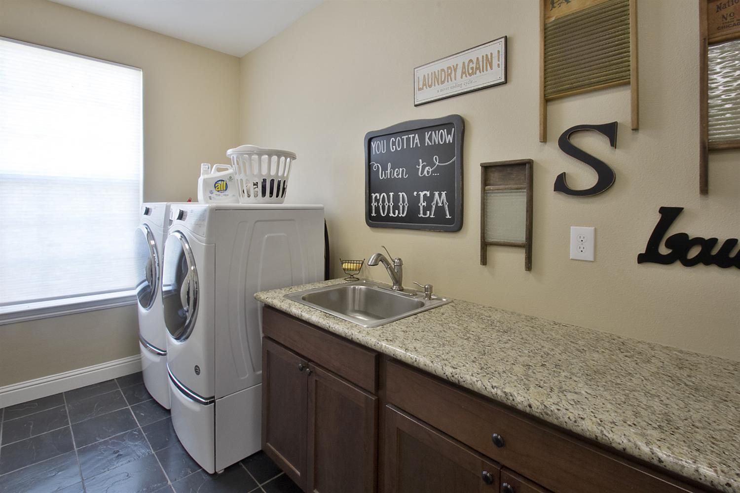 31822 Indian Guide Road Squaw Valley, CA 93675 - Photo 11 of 49 Gallery Image 11