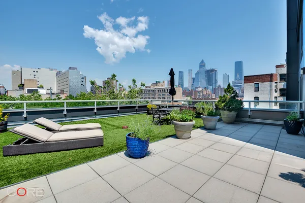 $2,395,000 | 305 West 16th Street, Unit 6E | Chelsea