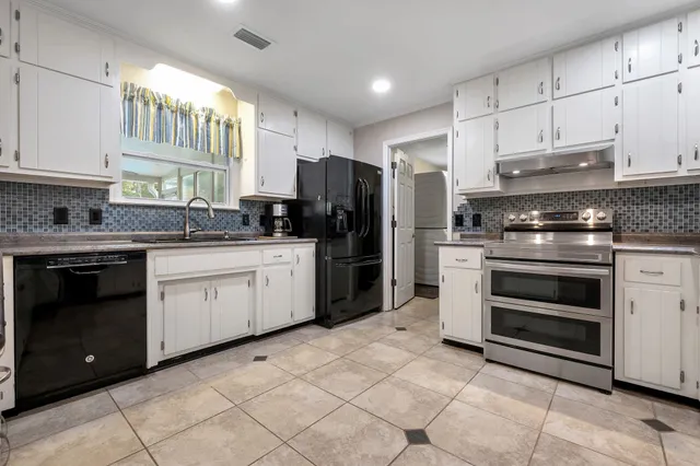 $485,000 | 2211 Bourgogne Drive, Tallahassee, FL 32308