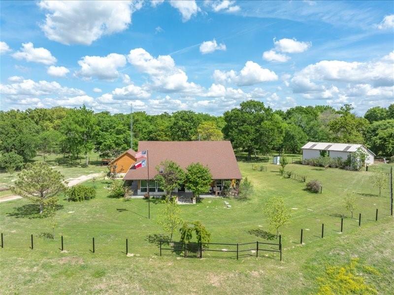 6969 Highway 198 Canton, TX 75103 - Photo 5 of 40 a view of an outdoor space and yard