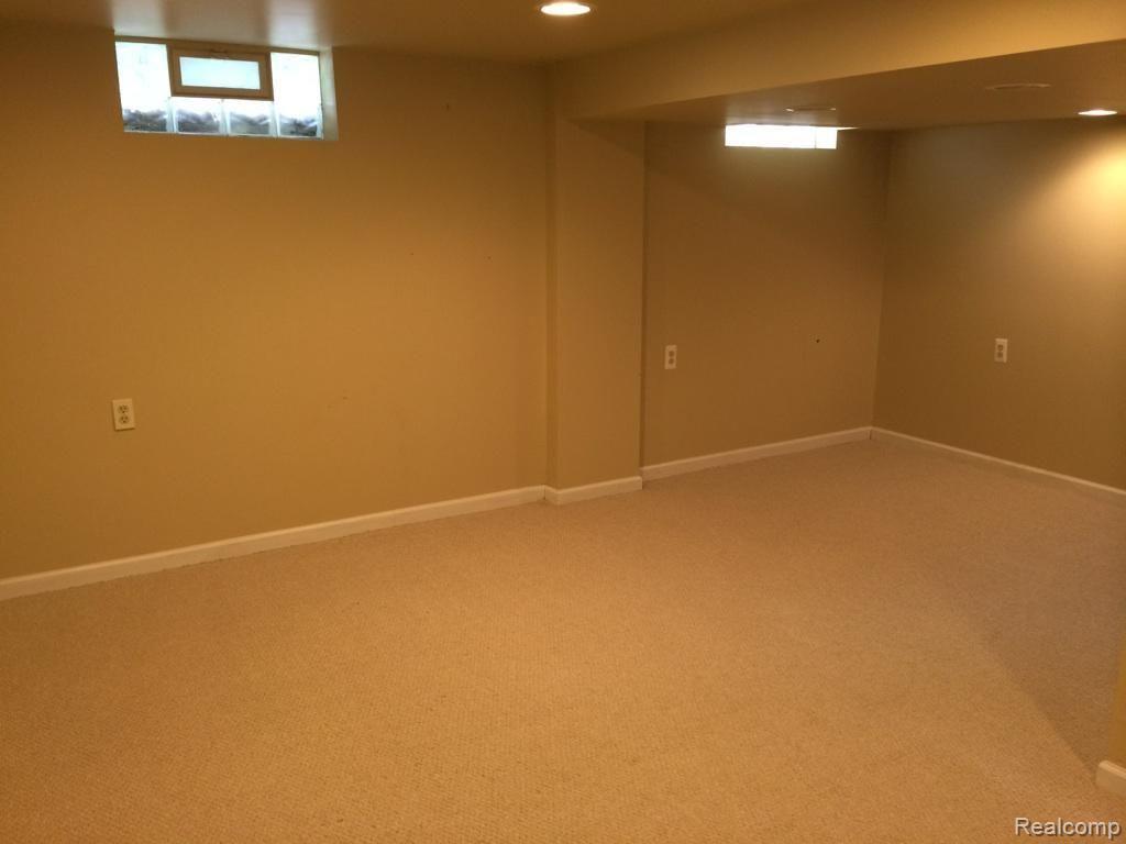 3527 Normandy Road Royal Oak, MI 48073 - Photo 19 of 23