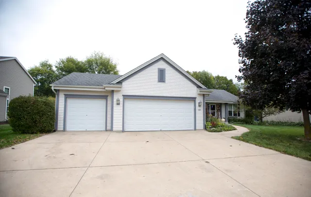 $399,969 | 625 Chadwick Drive, Watertown, WI 53094