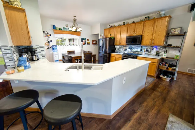 $399,969 | 625 Chadwick Drive, Watertown, WI 53094