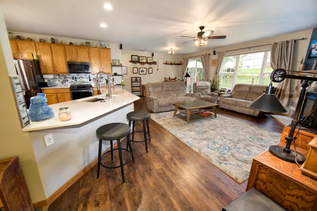 $399,969 | 625 Chadwick Drive, Watertown, WI 53094