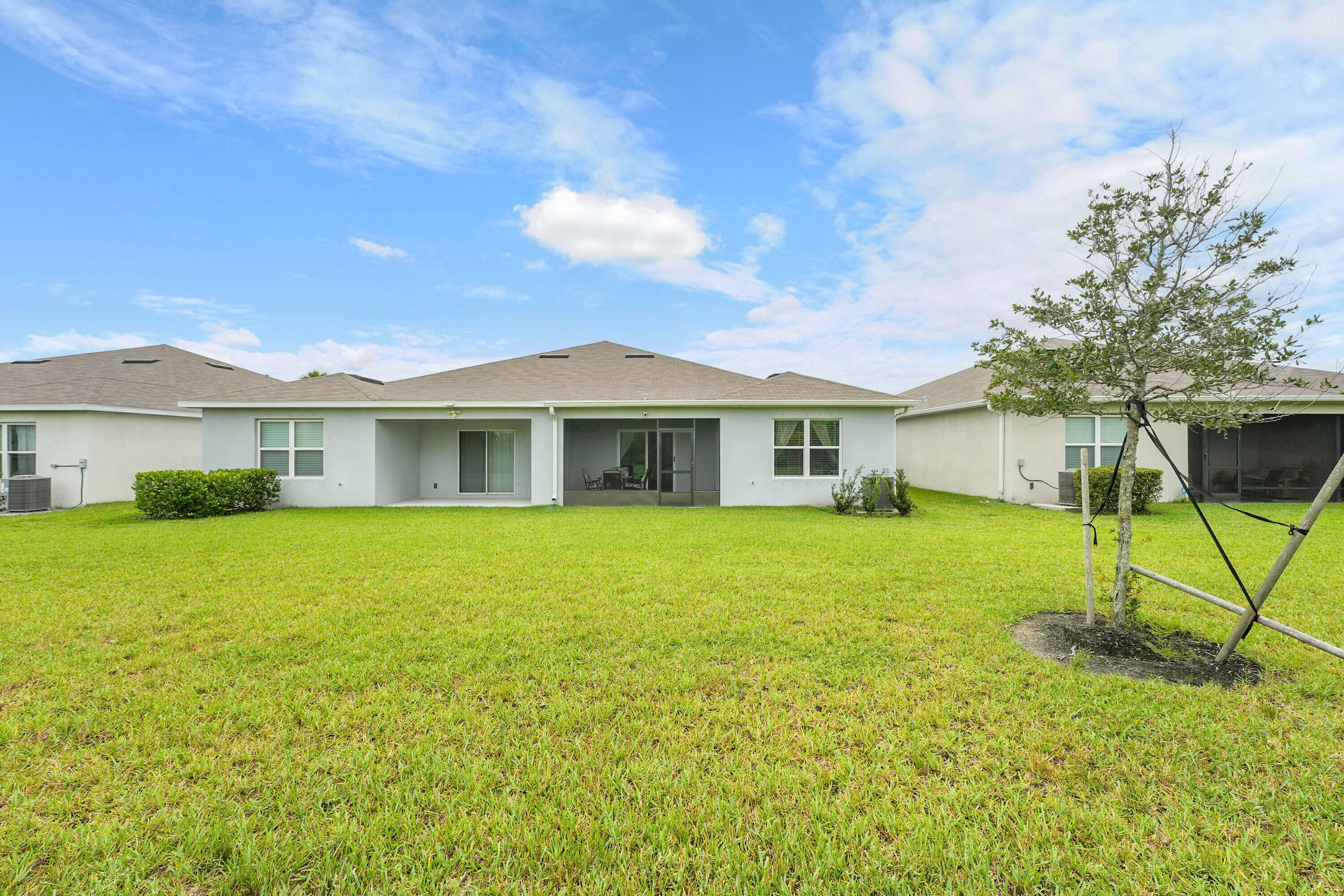 333 Raspberry Road Fort Pierce, FL 34981 - Photo 16 of 17 30_0 (29)