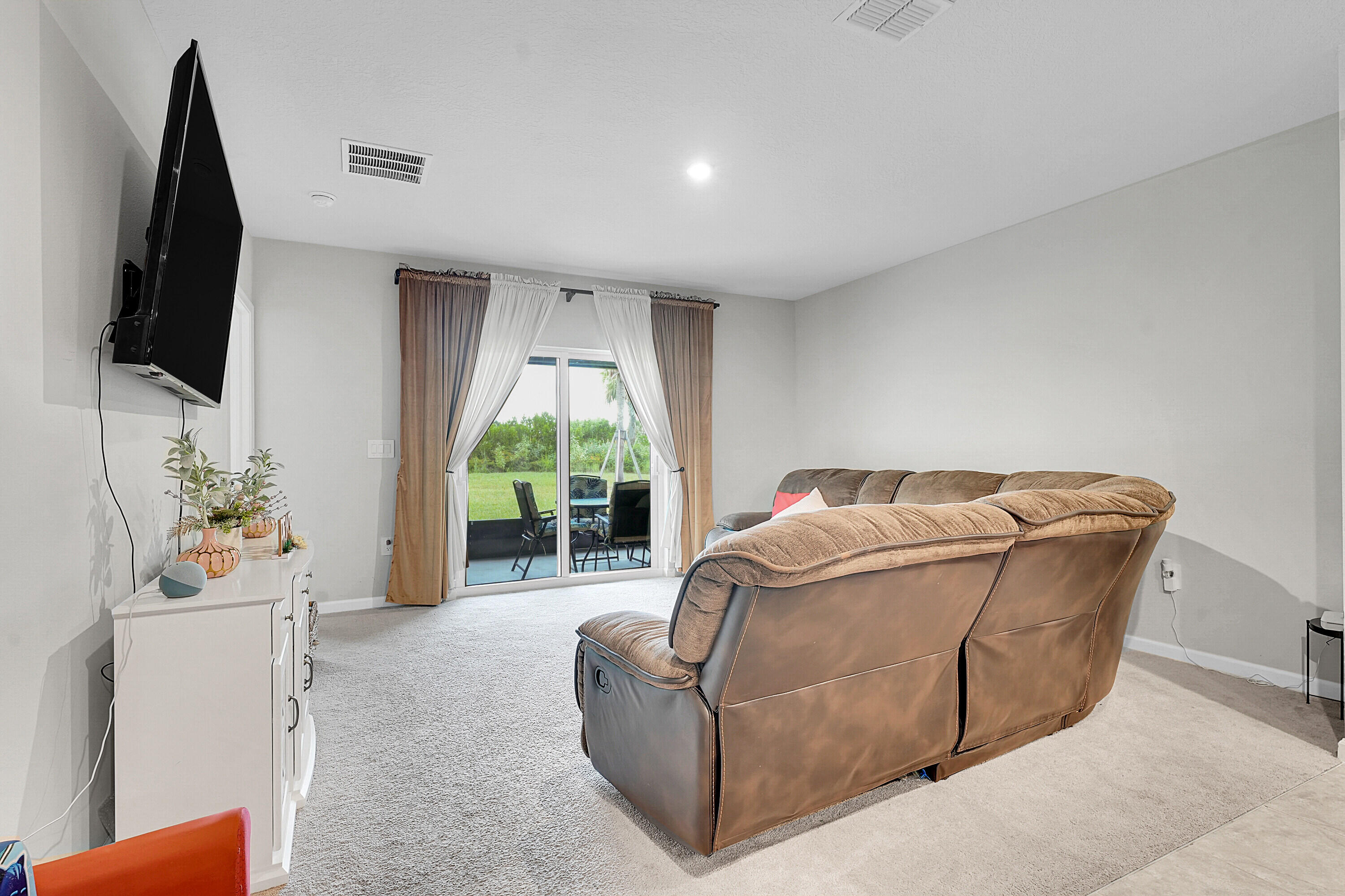 333 Raspberry Road Fort Pierce, FL 34981 - Photo 6 of 17 07_0 (6)