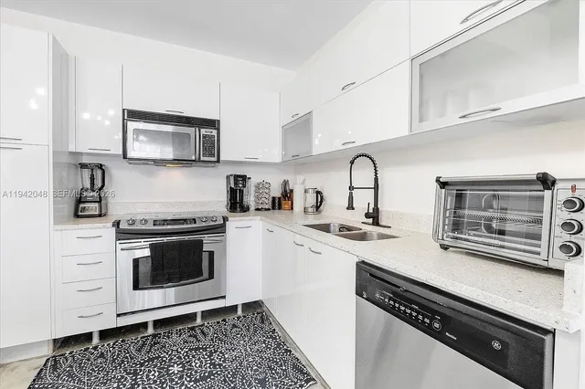 $3,300 | 133 Northeast 2nd Avenue, Unit 2606, Miami, FL 33132