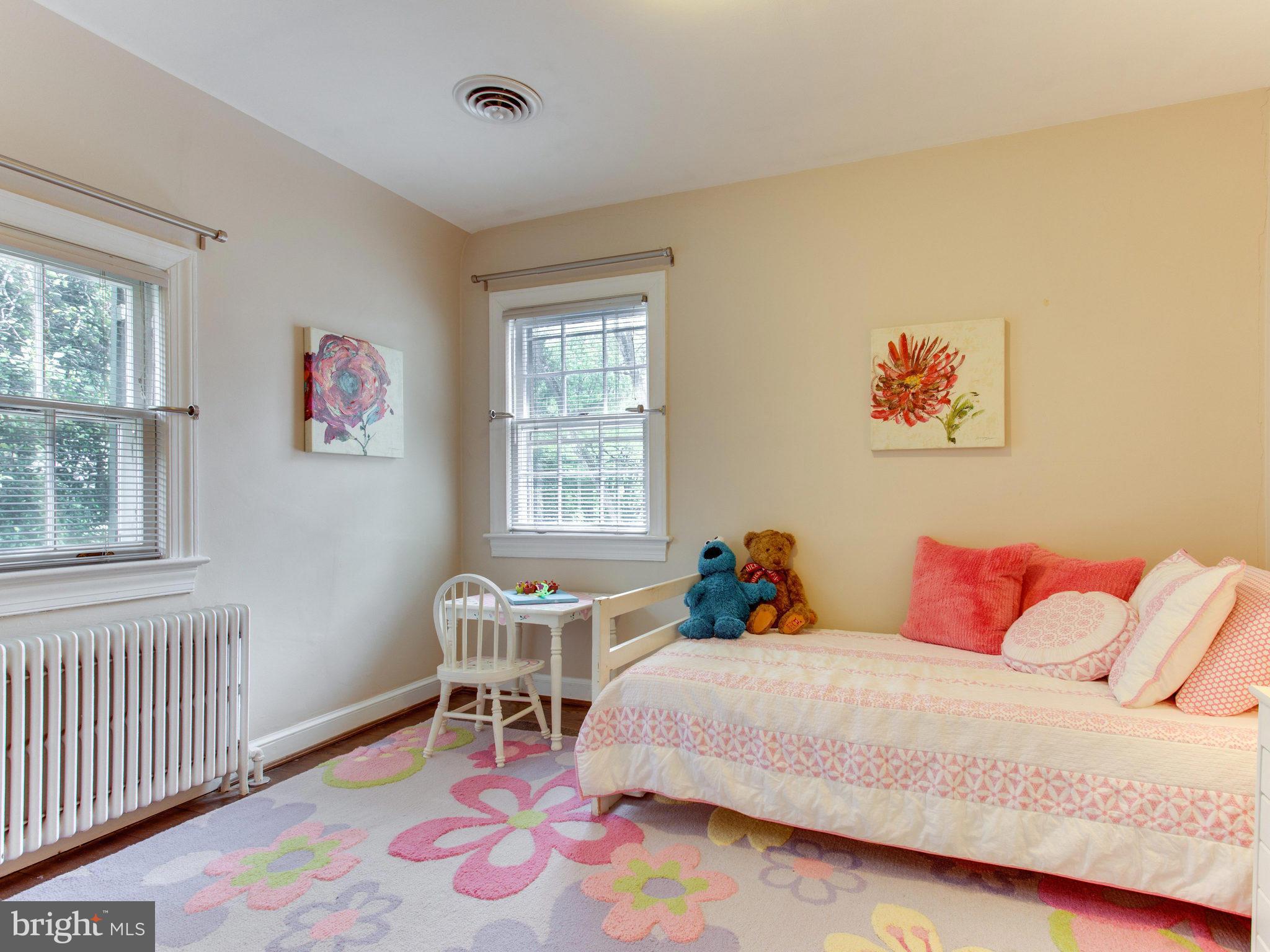 5316 Blackistone Road Bethesda, MD 20816 - Photo 21 of 25 Bedroom