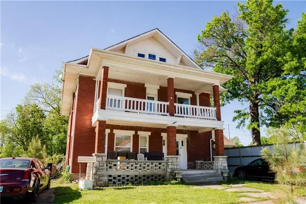 $190,000 | 2224 Crawford Avenue, Parsons, KS 67357