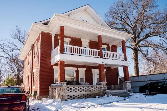 $200,000 | 2224 Crawford Avenue, Parsons, KS 67357