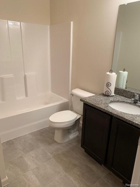 6166 Inverness Court Romulus, MI 48174 - Photo 4 of 4 inverness bath.jpg