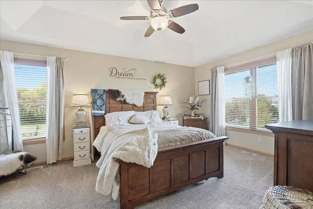 $450,000 | 1533 Hallewood Boulevard, New Richmond, WI 54017