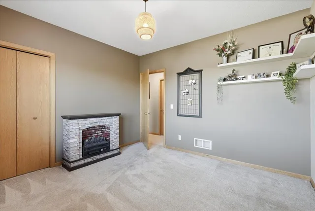 $450,000 | 1533 Hallewood Boulevard, New Richmond, WI 54017