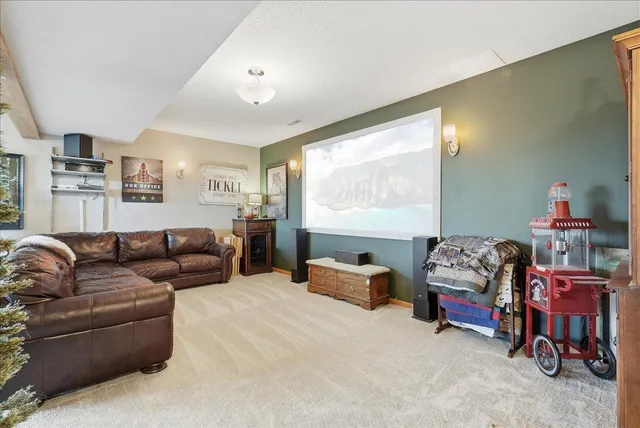 $450,000 | 1533 Hallewood Boulevard, New Richmond, WI 54017