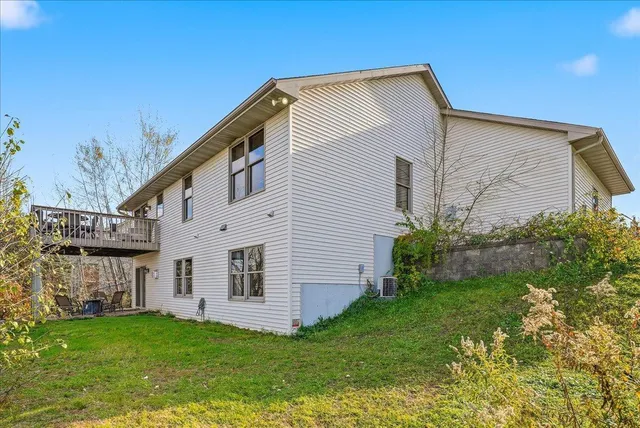 $450,000 | 1533 Hallewood Boulevard, New Richmond, WI 54017