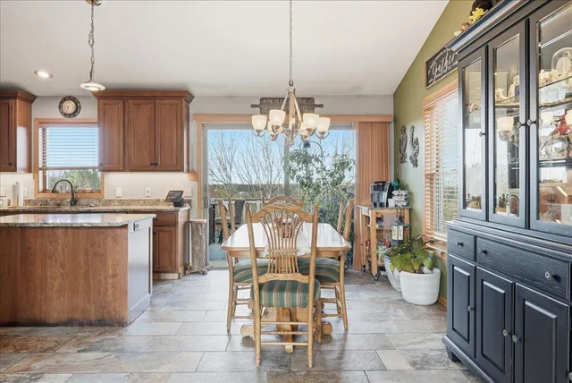 $450,000 | 1533 Hallewood Boulevard, New Richmond, WI 54017