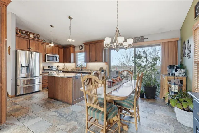 $450,000 | 1533 Hallewood Boulevard, New Richmond, WI 54017