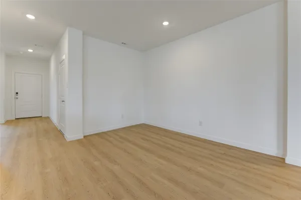 $2,499 | 9047 Rose Water Trail, Iowa Colony, TX 77583