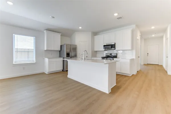 $2,499 | 9047 Rose Water Trail, Iowa Colony, TX 77583