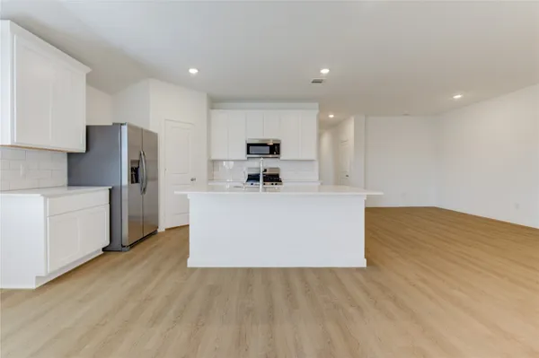 $2,499 | 9047 Rose Water Trail, Iowa Colony, TX 77583