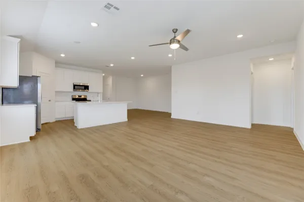 $2,499 | 9047 Rose Water Trail, Iowa Colony, TX 77583