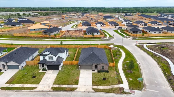 $2,499 | 9047 Rose Water Trail, Iowa Colony, TX 77583