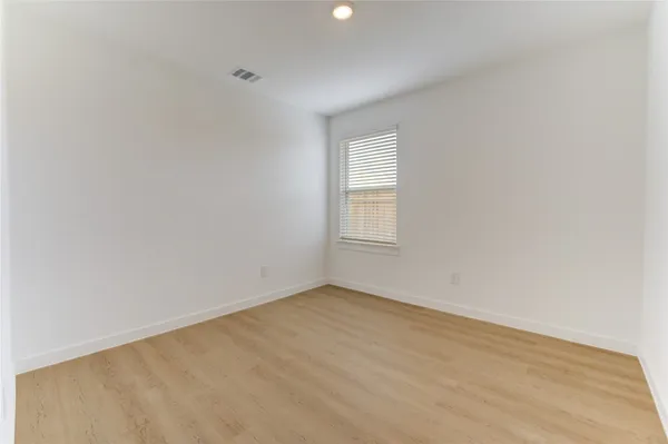 $2,499 | 9047 Rose Water Trail, Iowa Colony, TX 77583