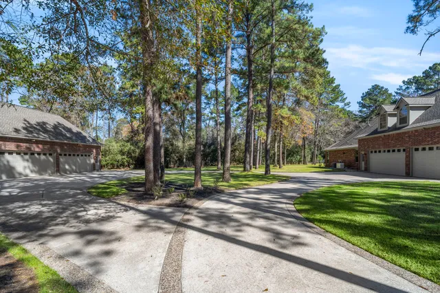 $1,849,500 | 11302 Lake Forest Drive, Conroe, TX 77384