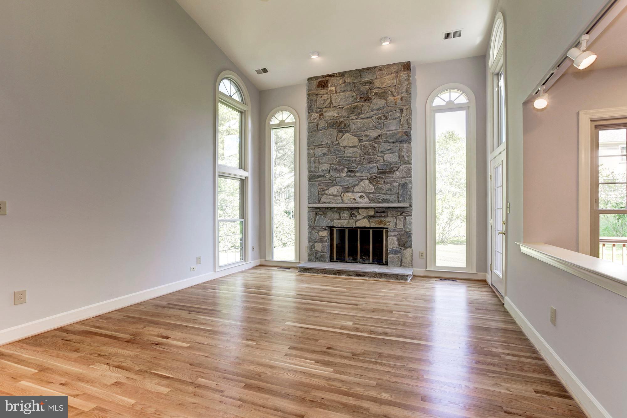 11137 Willowbrook Drive Potomac, MD 20854 - Photo 12 of 40