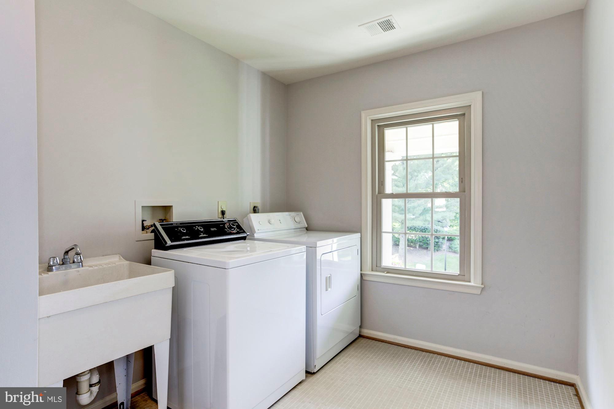 11137 Willowbrook Drive Potomac, MD 20854 - Photo 25 of 40 Upstairs Laundry Room